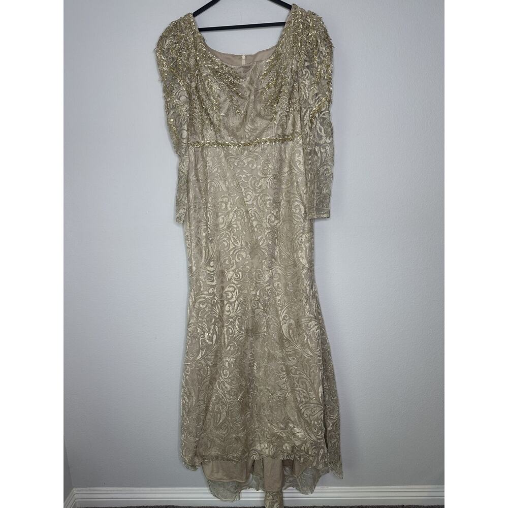 Mac Duggal Gold Paisley Sequin Three-Quarter Sleeve A-Line Dress Size 14